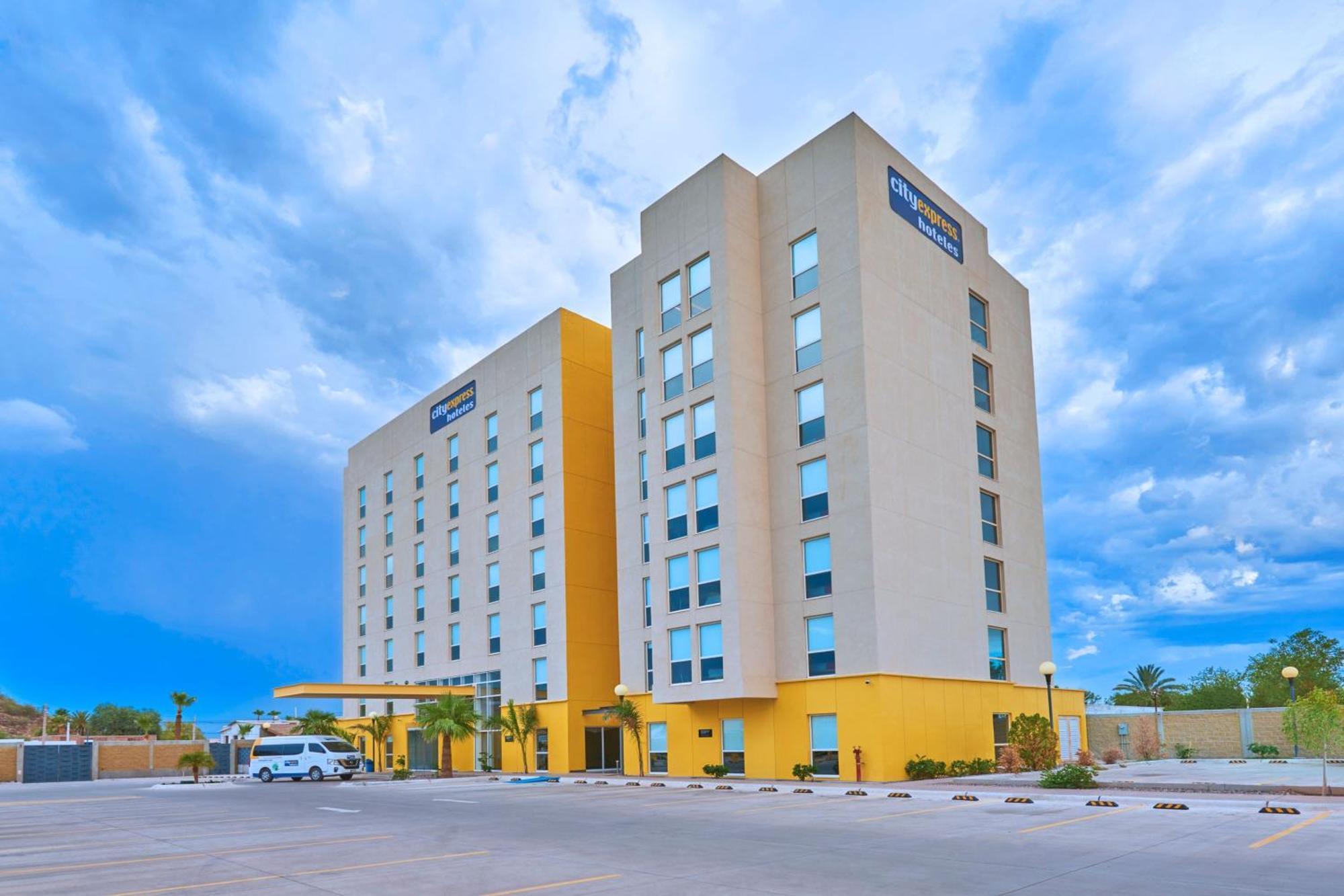City Express By Marriott Caborca Heroica Caborca Exterior foto